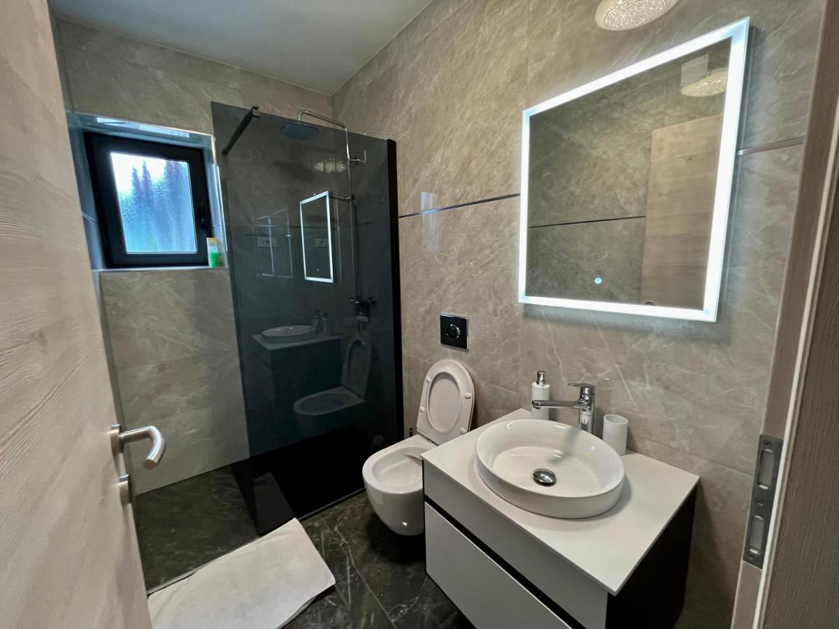 בובק Two Panorama Apartments מראה חיצוני תמונה