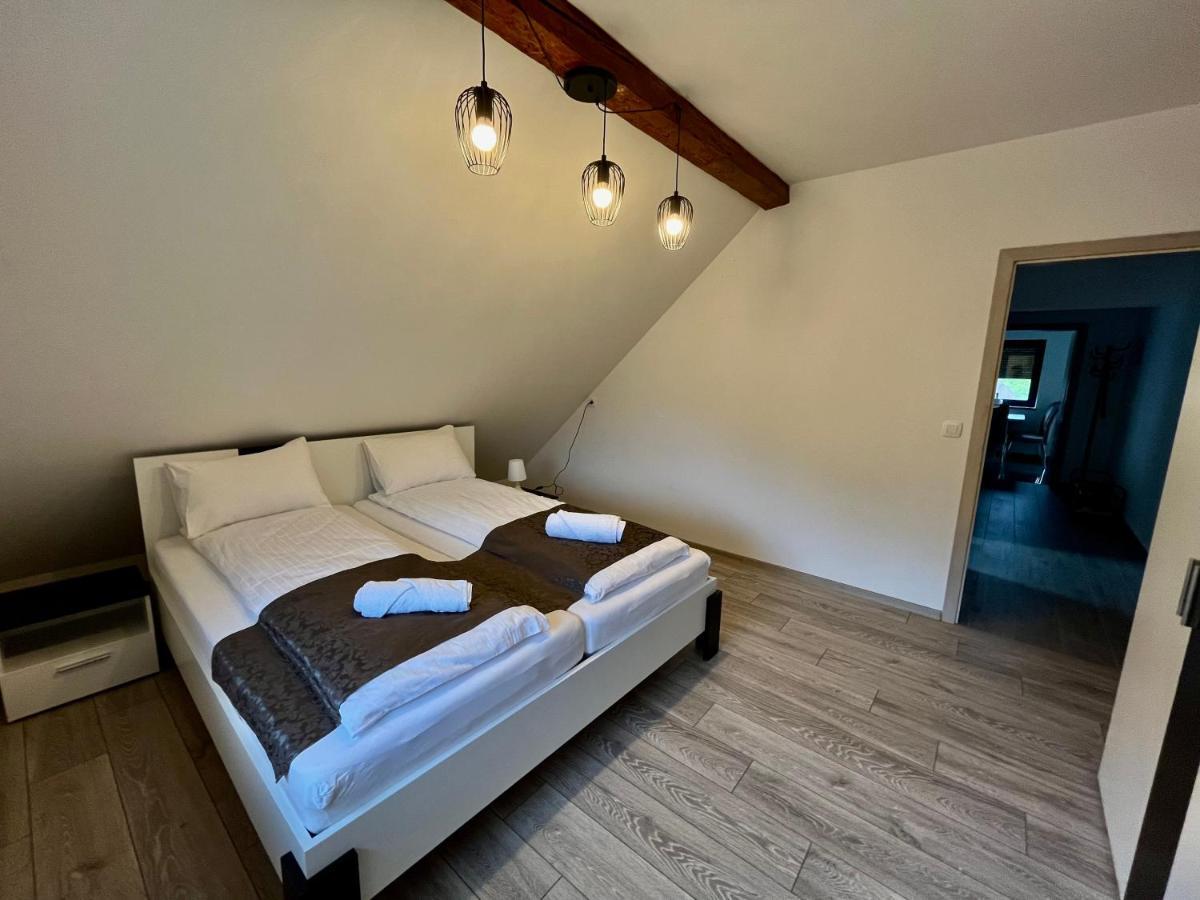 בובק Two Panorama Apartments מראה חיצוני תמונה